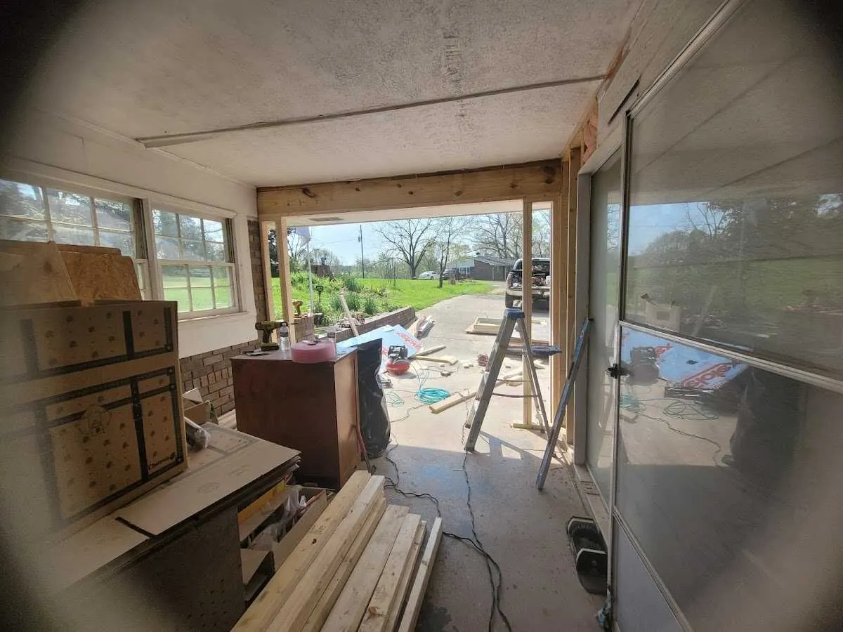 Air movers and dehumidifier for Water Mitigation Services in Clark